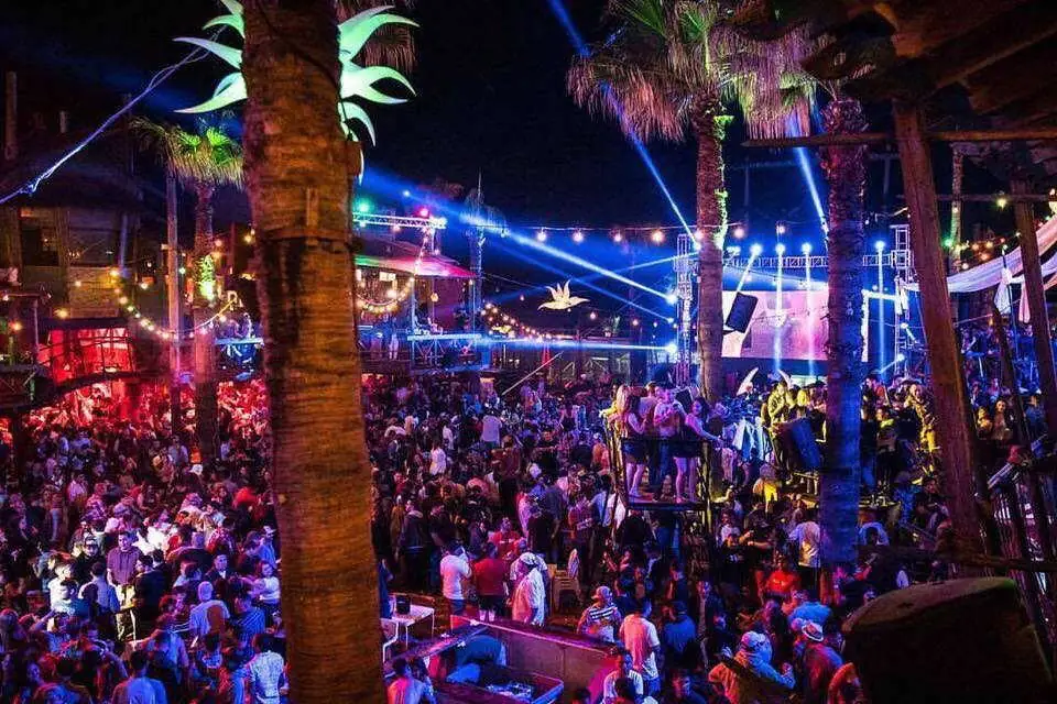 vida nocturna rosarito